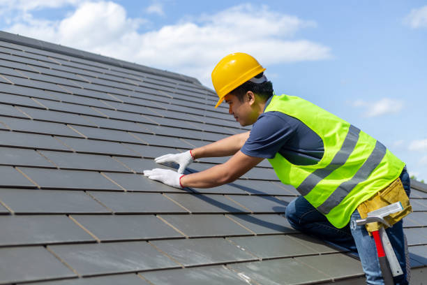 Best Slate Roofing Contractor  in Omro, WI